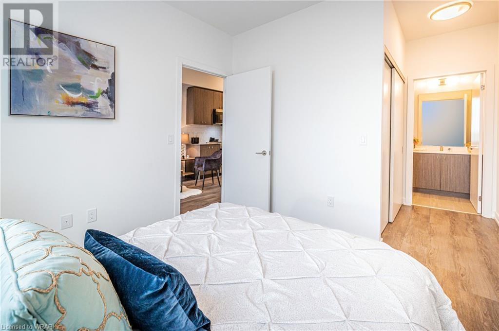 15 WELLINGTON Street Unit# 204