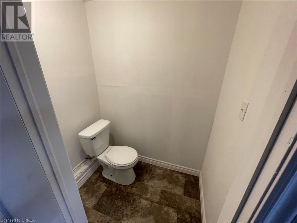 428 LYNDEN Road Unit# Bldg 4, #8