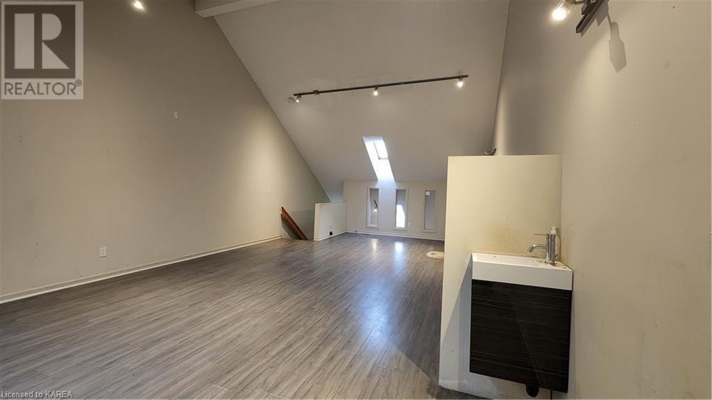 637 NORRIS Court Unit# 4