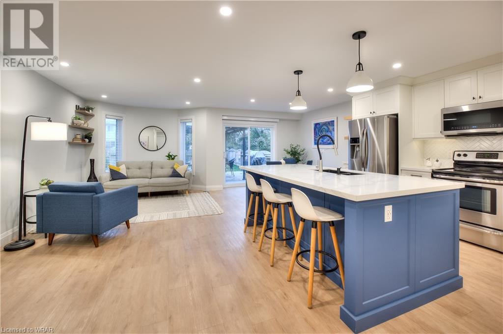 11 BEECHMANOR Crescent