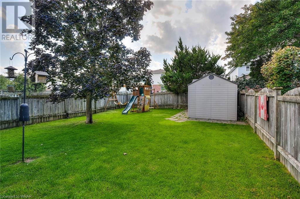 11 BEECHMANOR Crescent