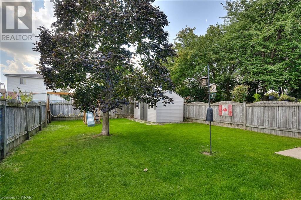 11 BEECHMANOR Crescent