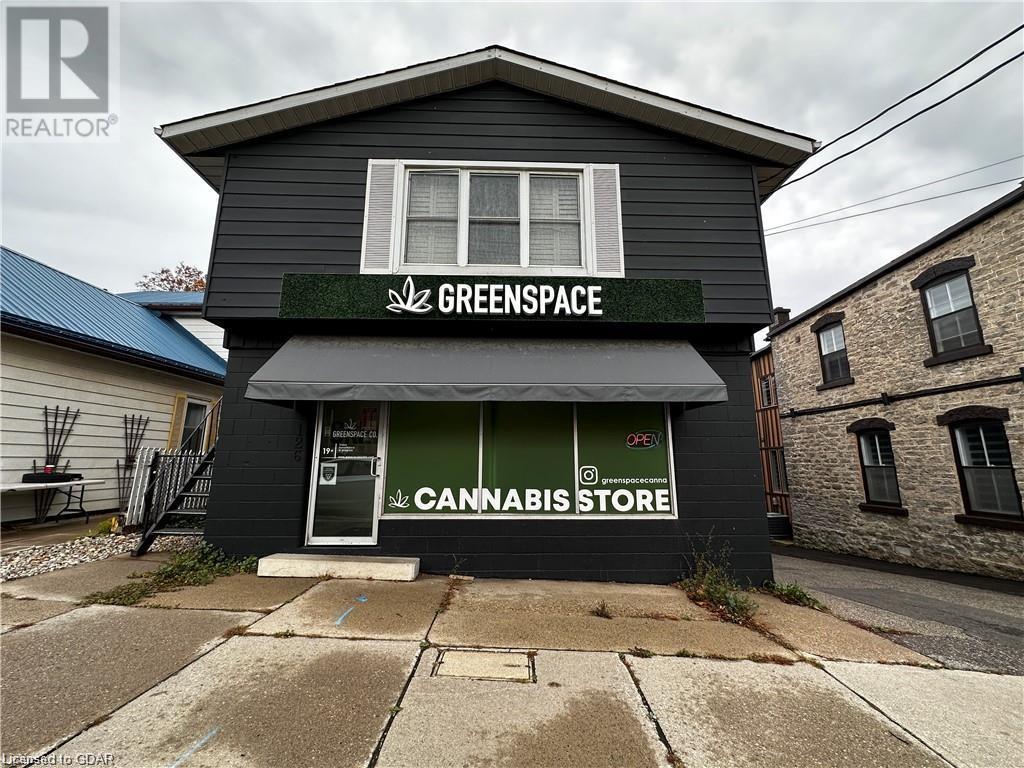 126 MAIN Street S