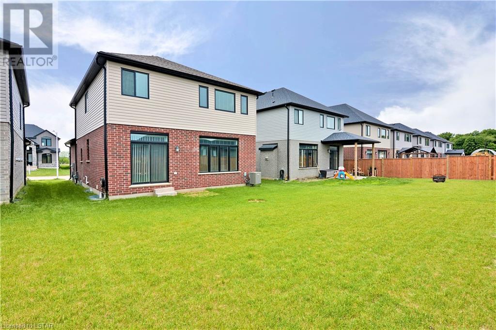 411 DAVENTRY Way