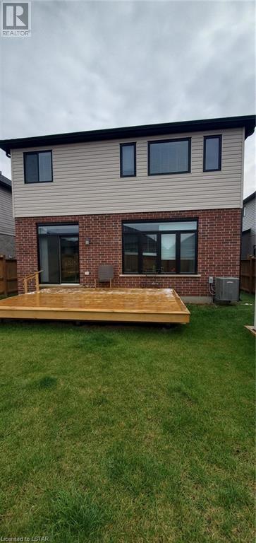 411 DAVENTRY Way