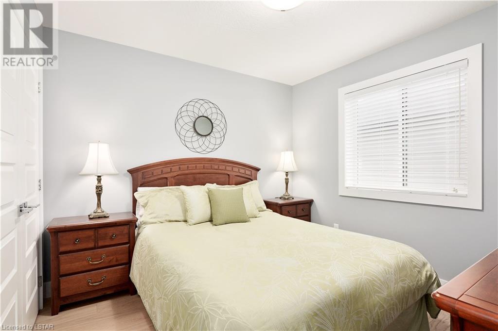 411 DAVENTRY Way