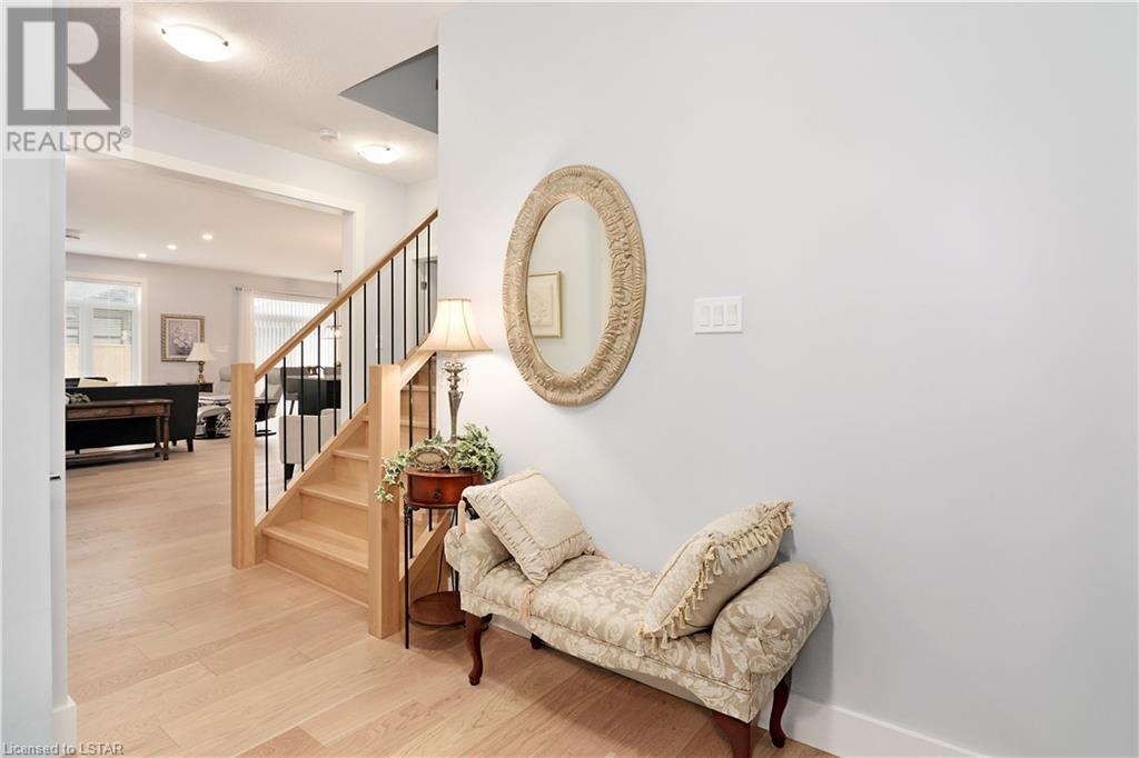 411 DAVENTRY Way