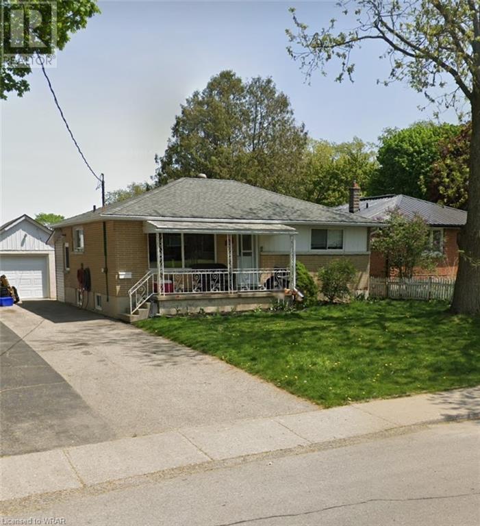 346 BROMPTON Avenue