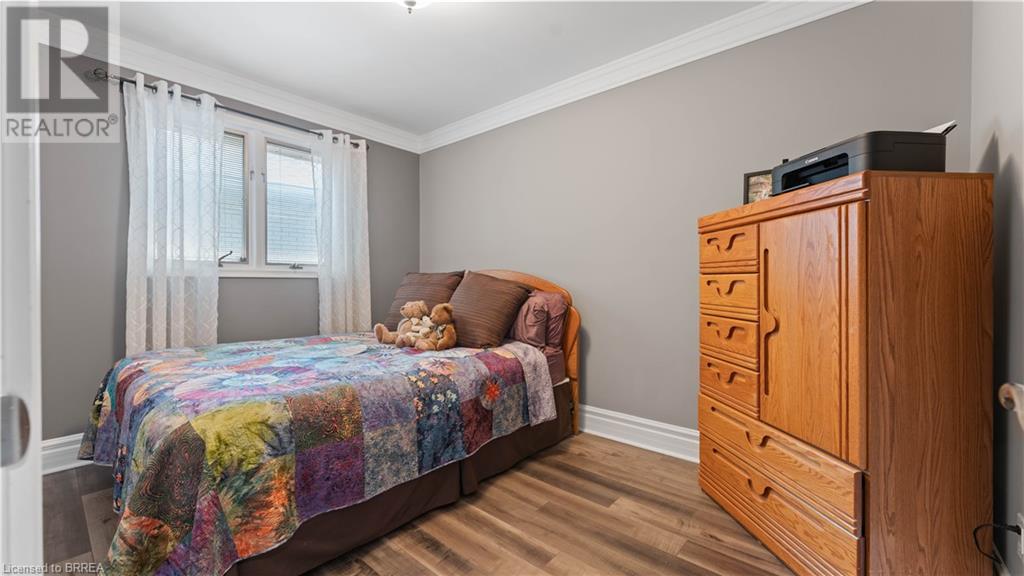 12 DANIEL Place