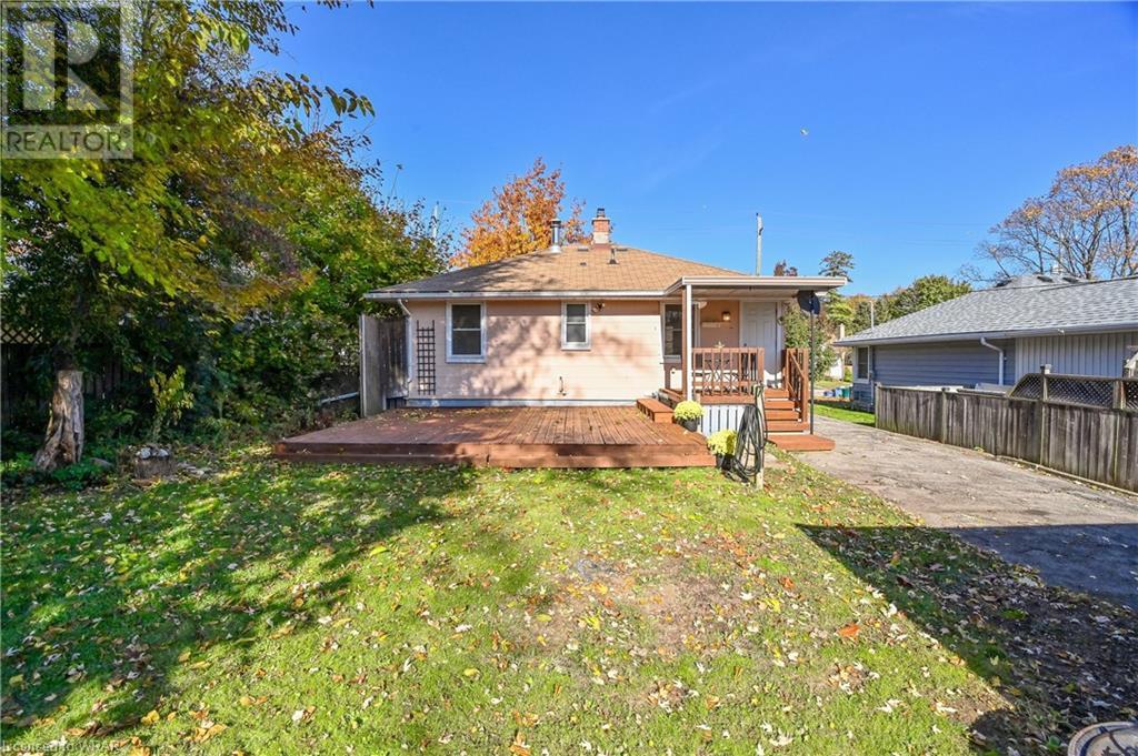 93 BALLANTYNE Avenue