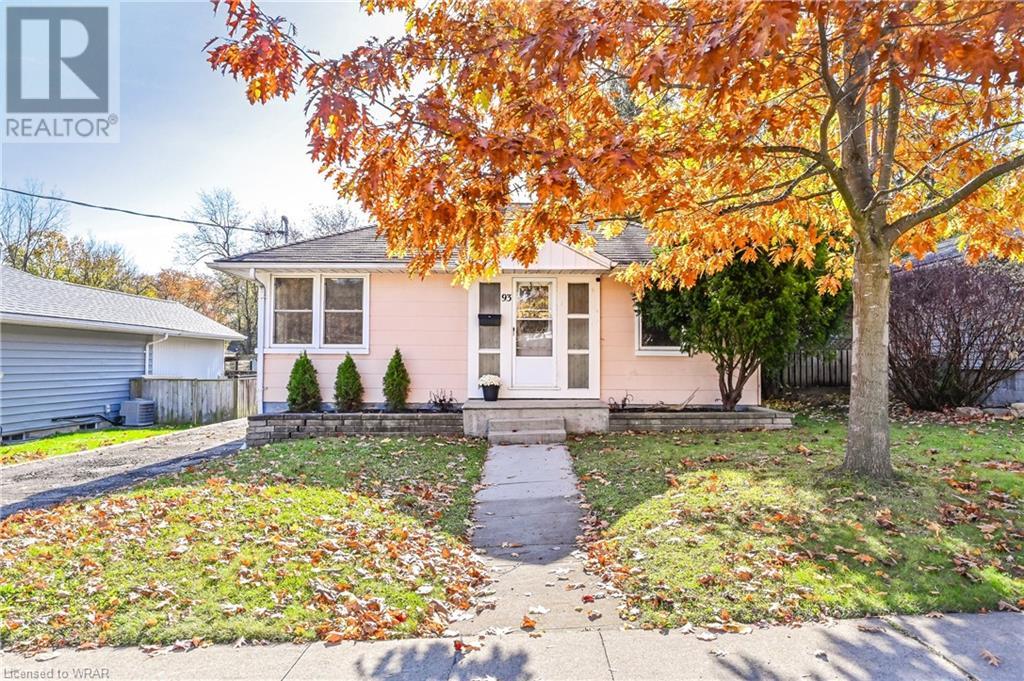 93 BALLANTYNE Avenue