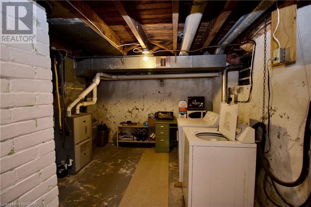 135 9TH Street W