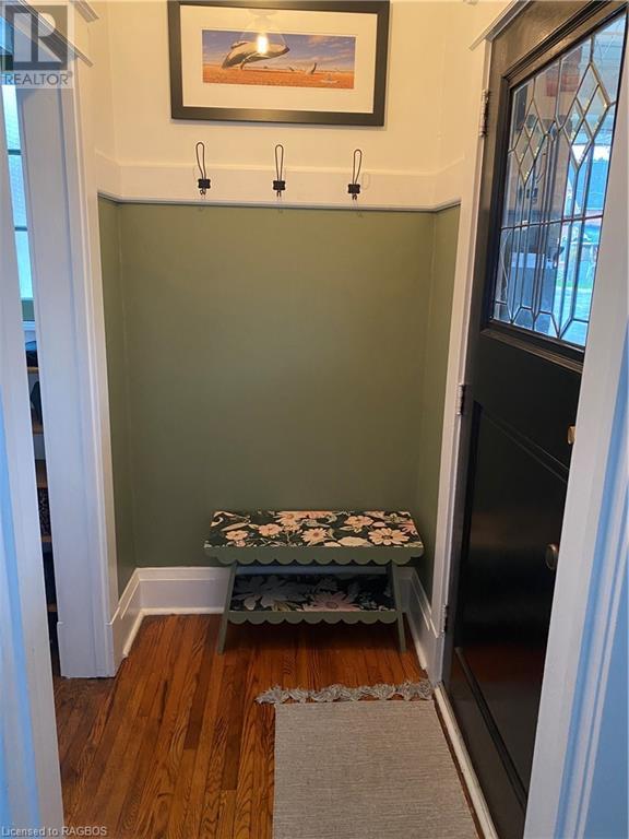 135 9TH Street W