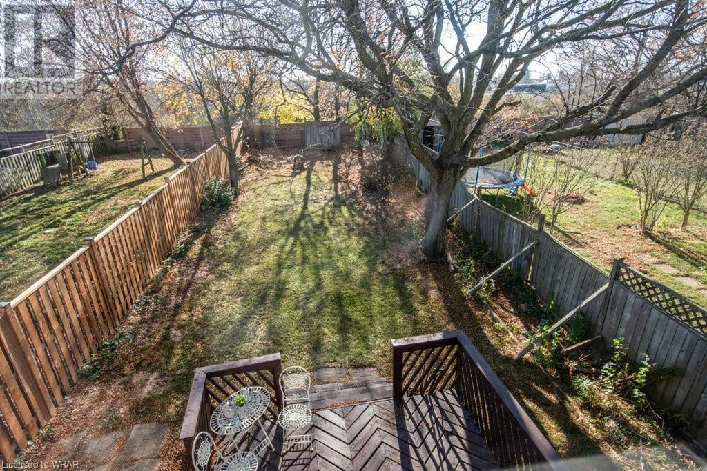 108 CARMINE Crescent