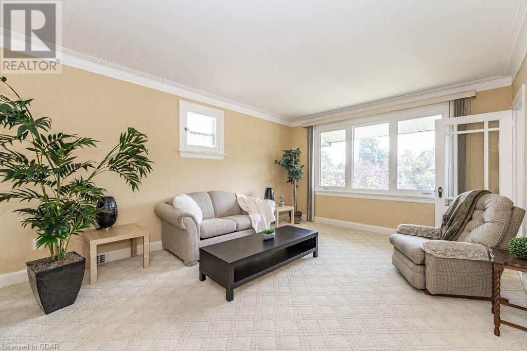 51 WATERLOO Avenue