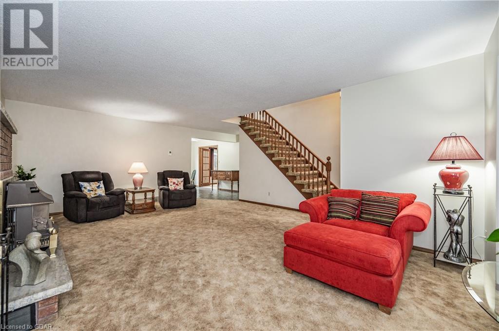 24 BRIDLEWOOD Drive