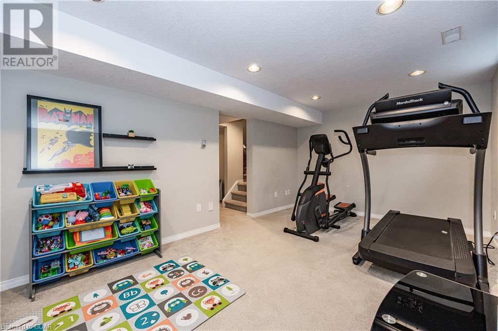 32 SIMMONDS Drive
