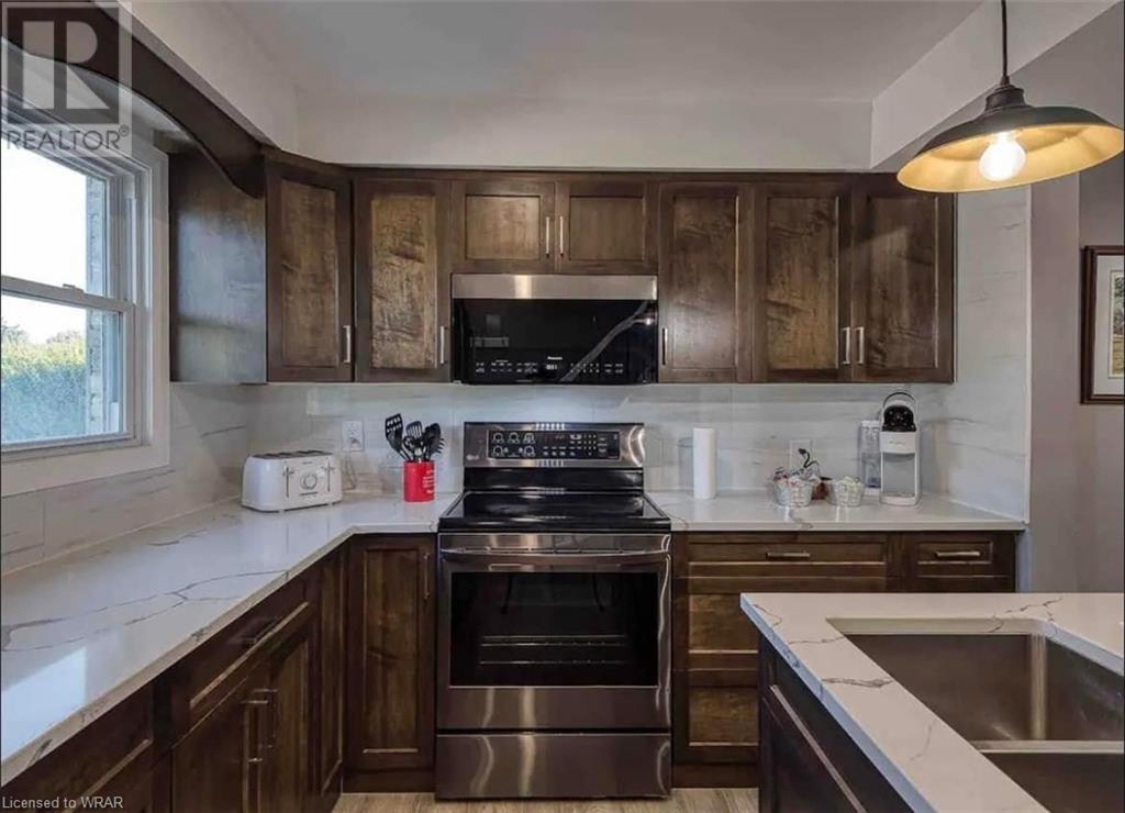 1040 CANFIELD Crescent Unit# 1