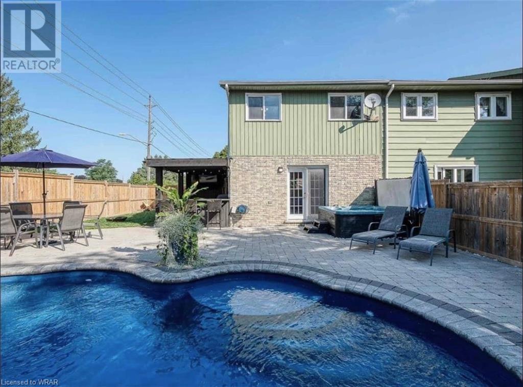 1040 CANFIELD Crescent Unit# 1