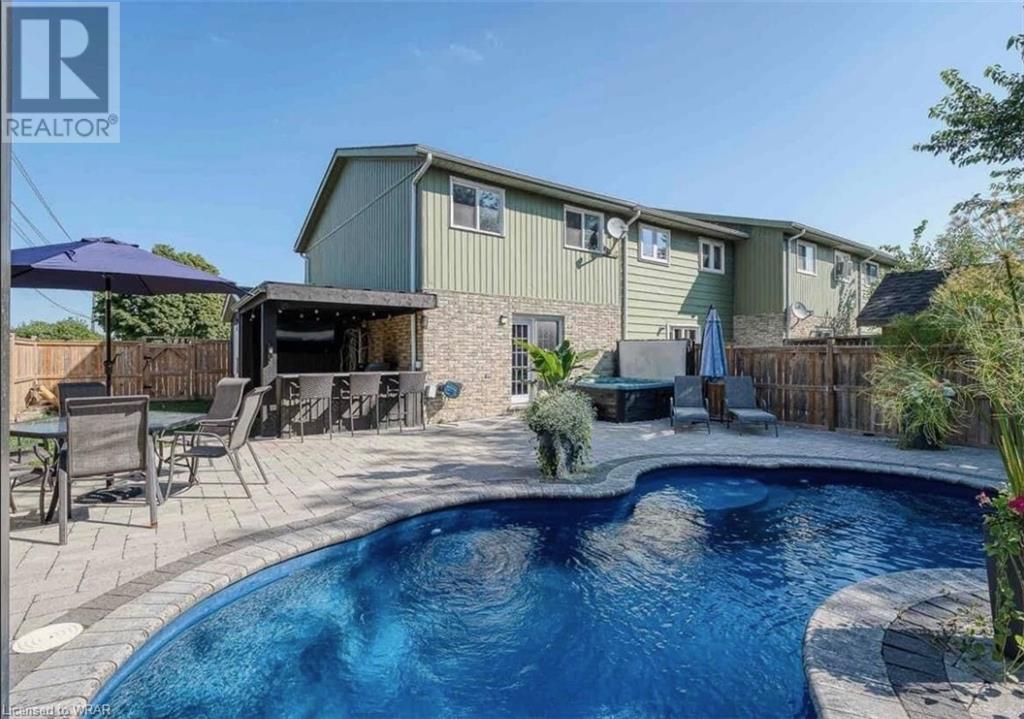 1040 CANFIELD Crescent Unit# 1