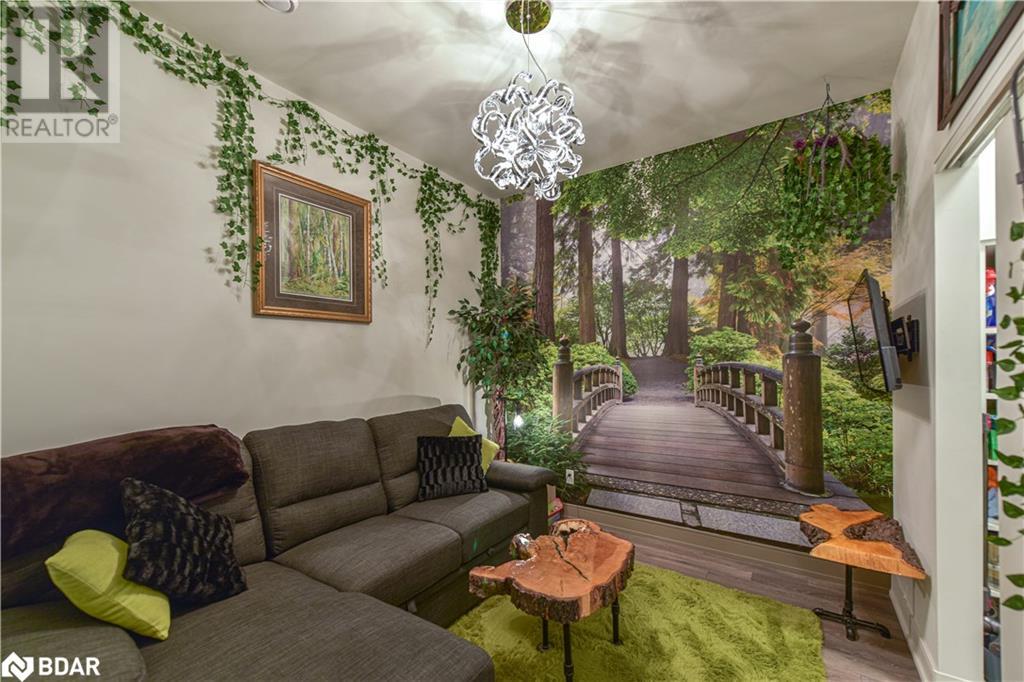 21 MATCHEDASH Street S Unit# 209