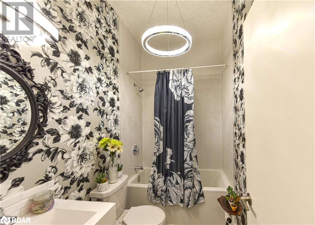 21 MATCHEDASH Street S Unit# 209
