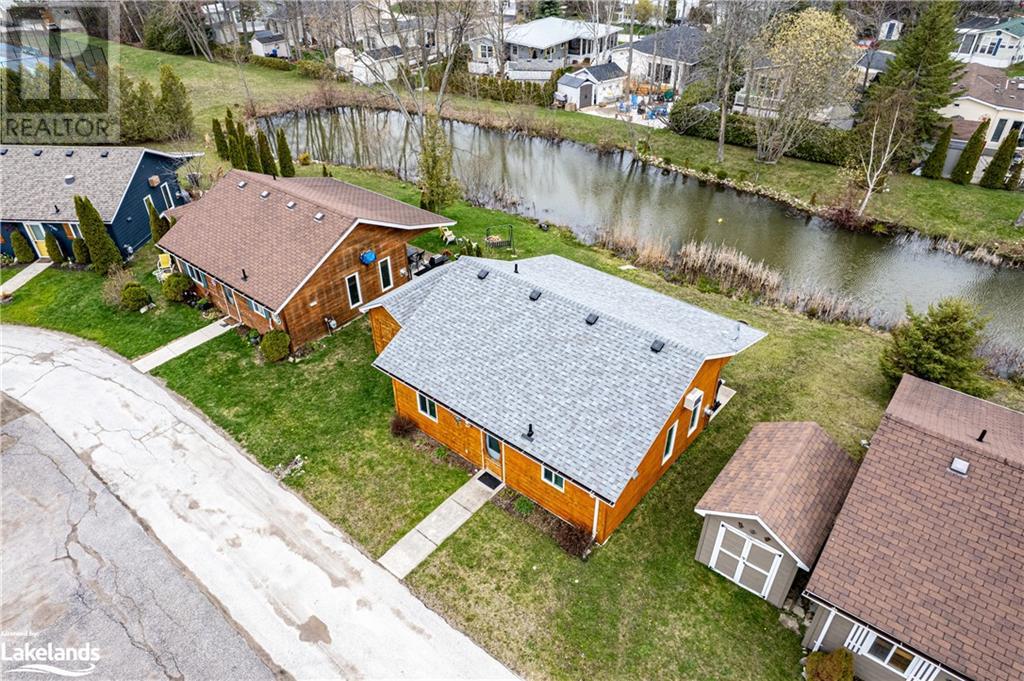 10 KAWARTHA Crescent