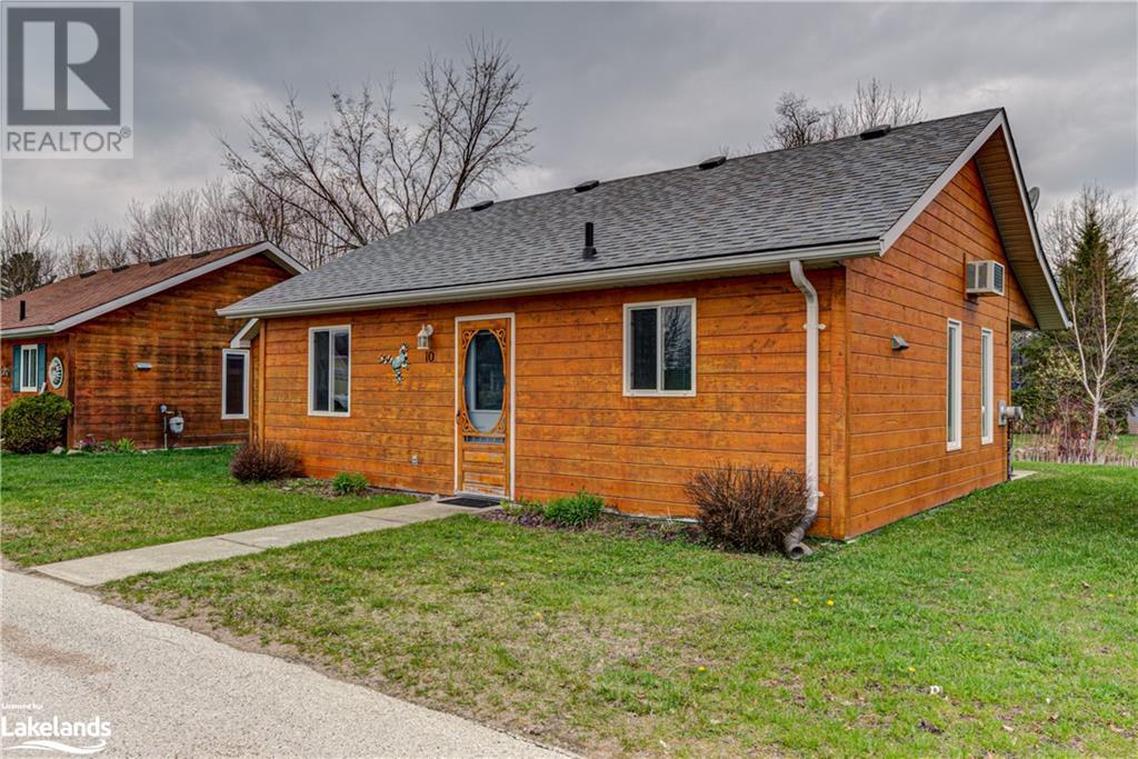 10 KAWARTHA Crescent