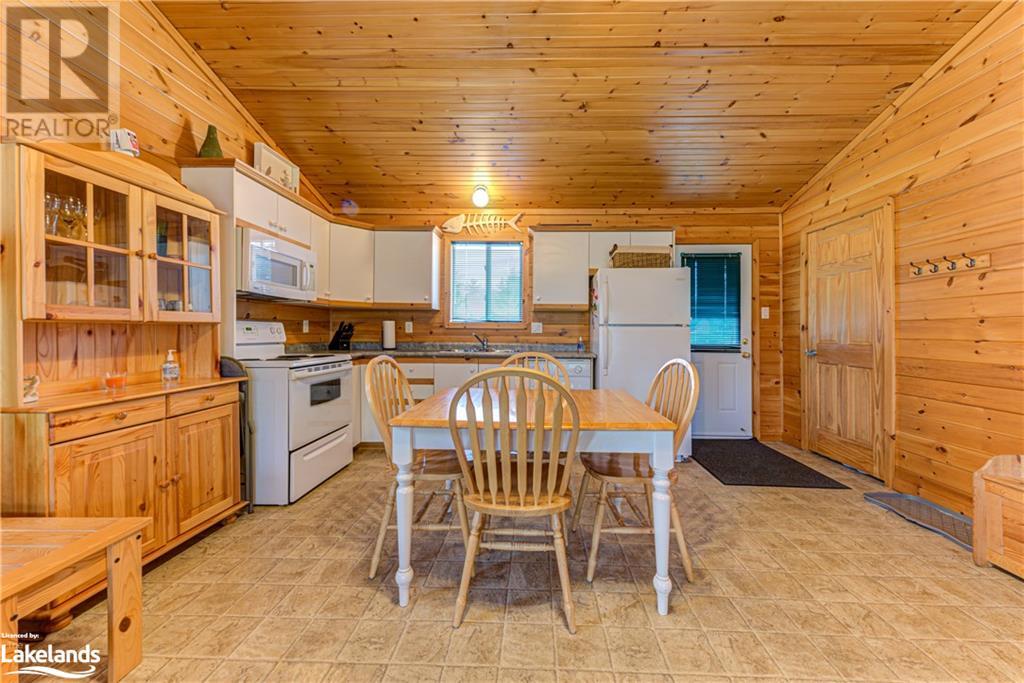 10 KAWARTHA Crescent