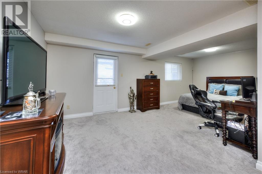 582 PINEROW Court Unit# B