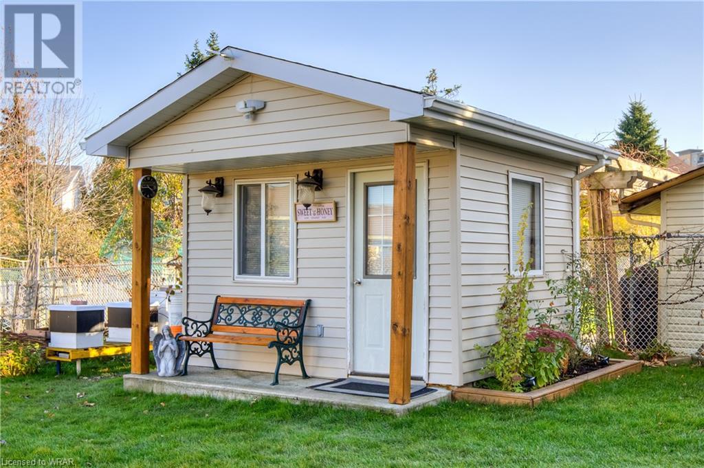 582 PINEROW Court Unit# B