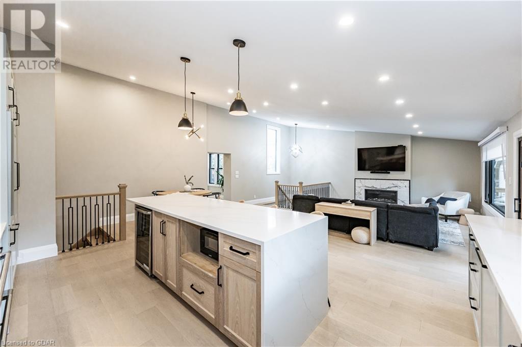 37 PEQUEGNAT Avenue