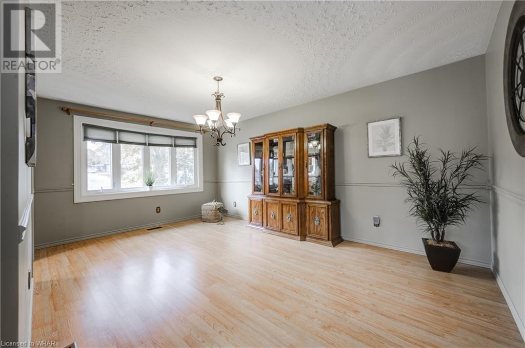 280 MACDONALD Drive