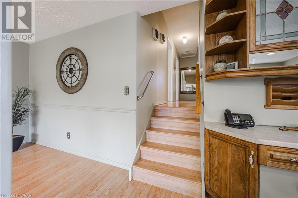 280 MACDONALD Drive