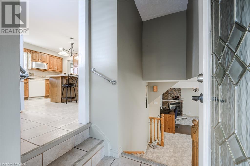 280 MACDONALD Drive
