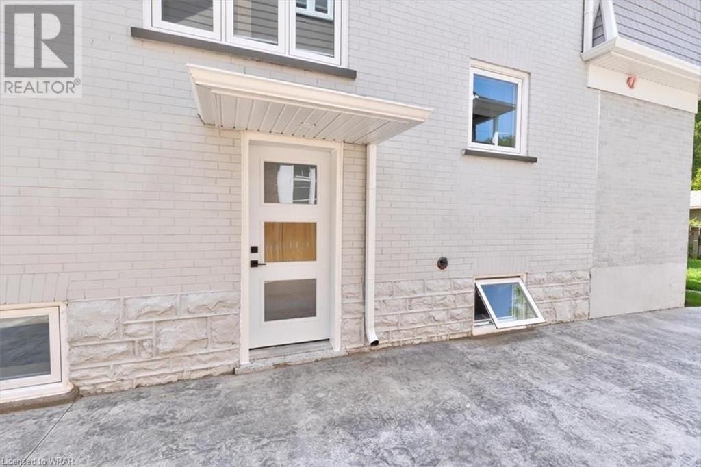 66 WILLIAM Street W