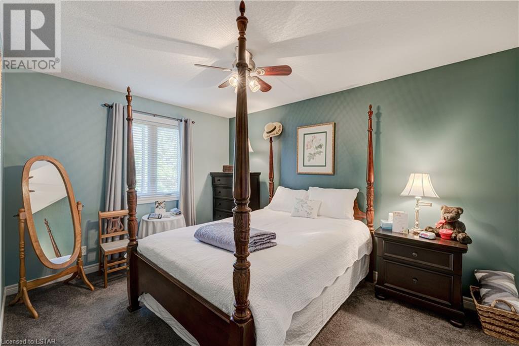 33 SYMPHONY Court