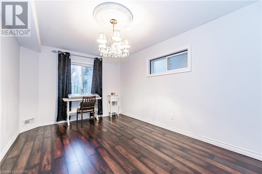 268 DEWDROP Crescent