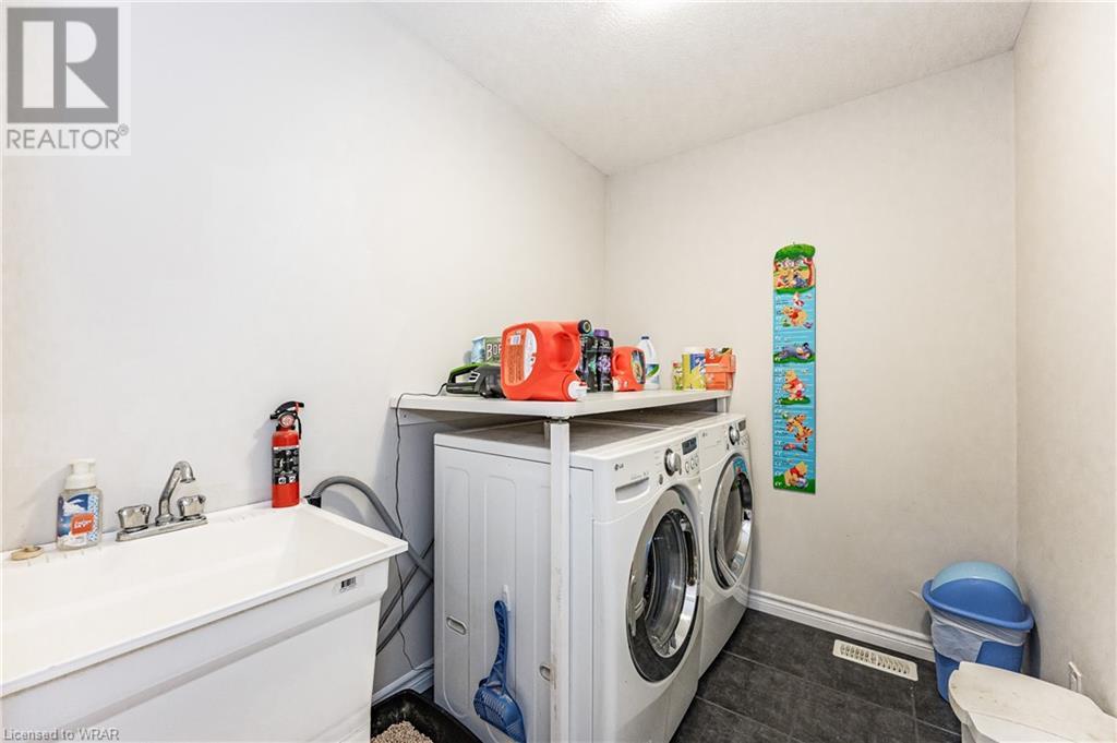 268 DEWDROP Crescent