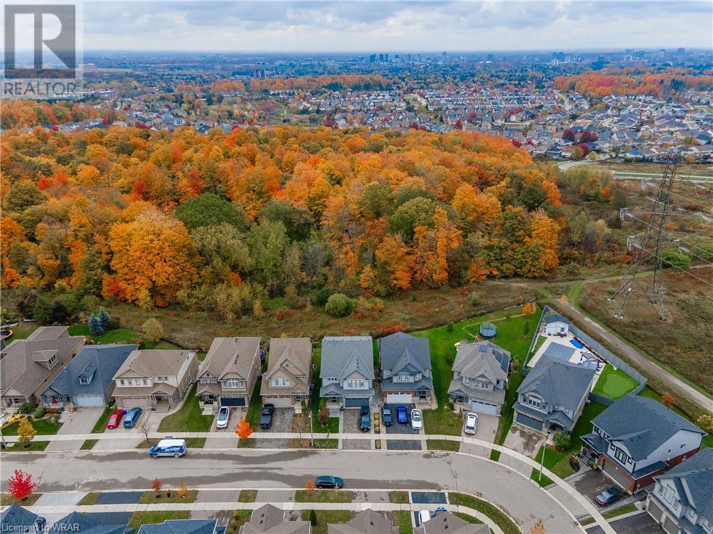 268 DEWDROP Crescent