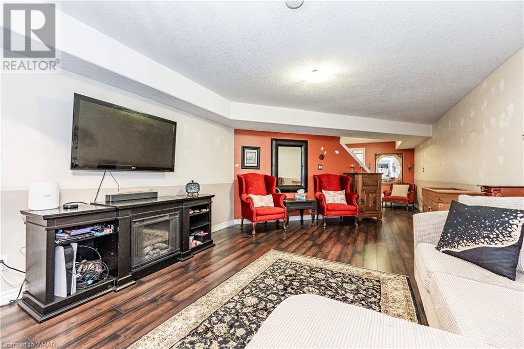 268 DEWDROP Crescent