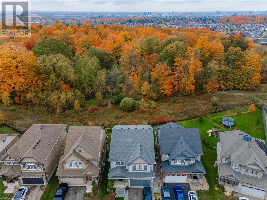 268 DEWDROP Crescent