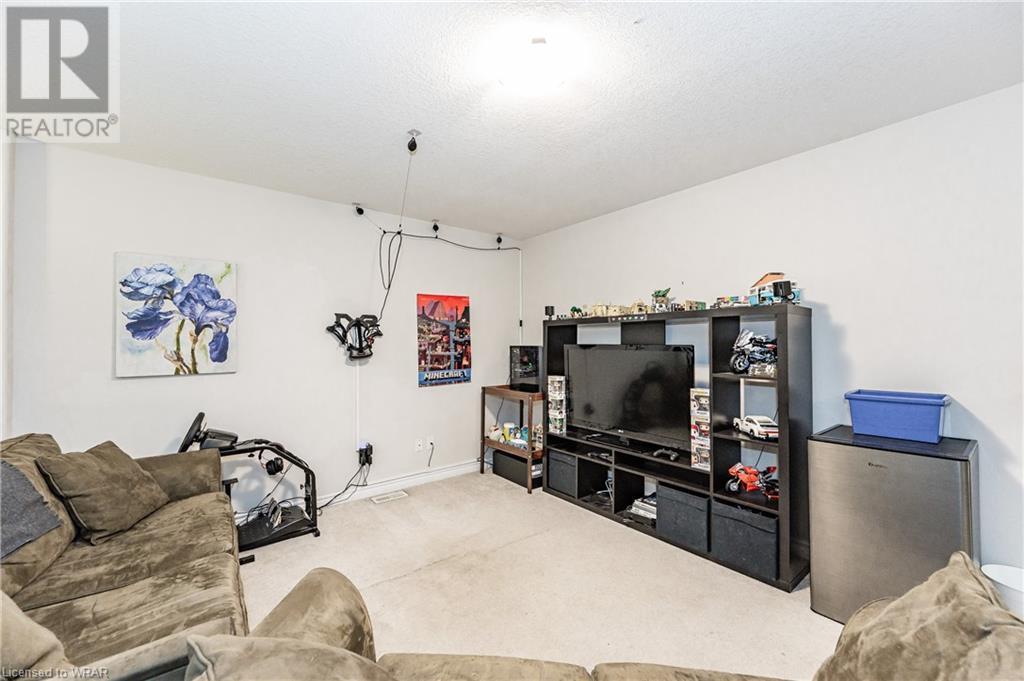 268 DEWDROP Crescent