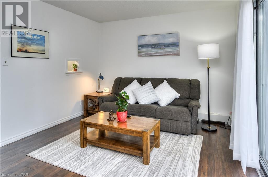 293 FAIRWAY Road N Unit# 21