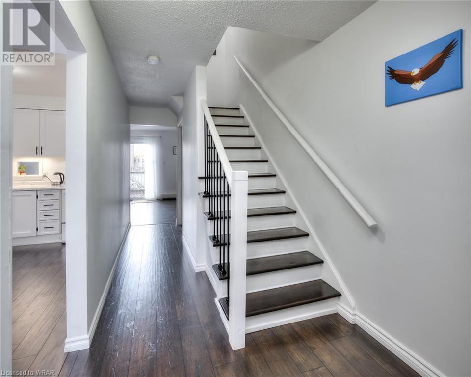 293 FAIRWAY Road N Unit# 21