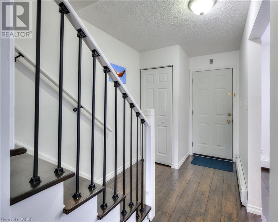 293 FAIRWAY Road N Unit# 21