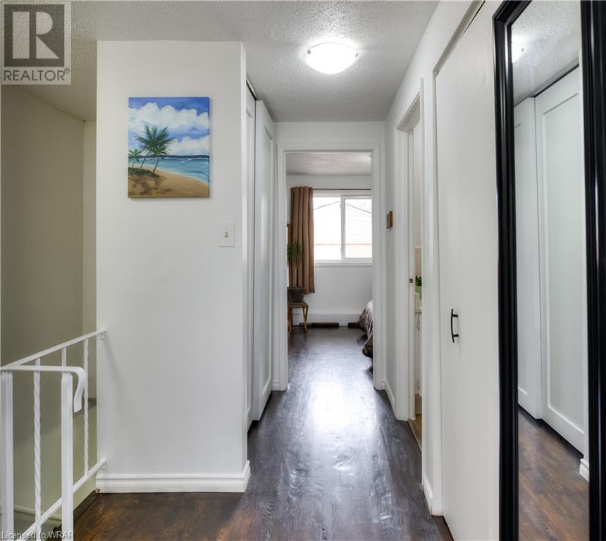 293 FAIRWAY Road N Unit# 21