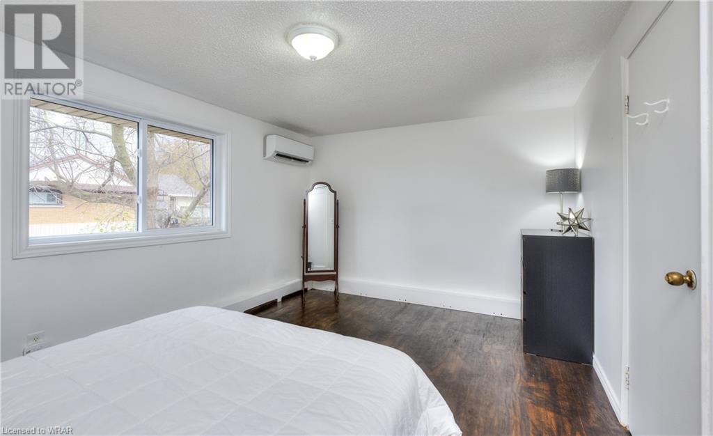 293 FAIRWAY Road N Unit# 21