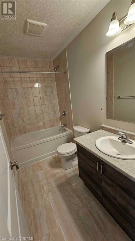 25 ISHERWOOD Avenue Unit# J137