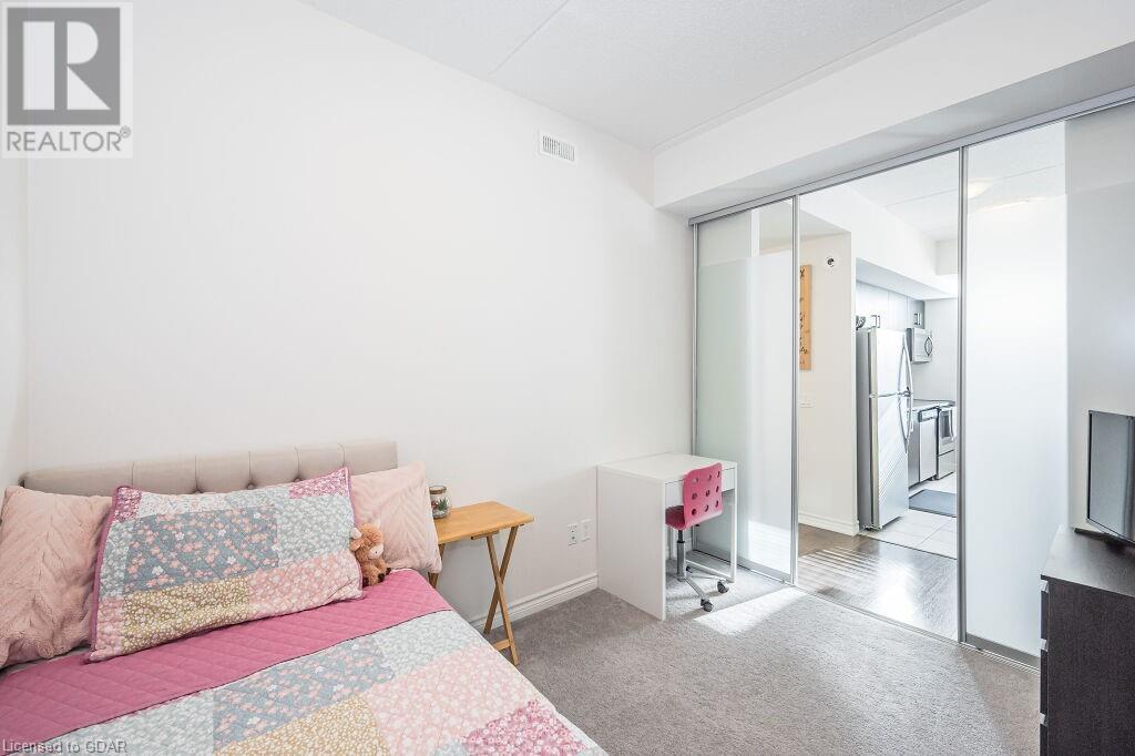 1284 GORDON Street S Unit# 105